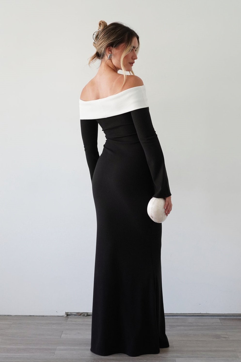 aeris-off-shoulder-maxi-knit-dress-sd00611241962-black-s-sunfere-404957 Aeris Off-shoulder Maxi Knit Dress - Image 4