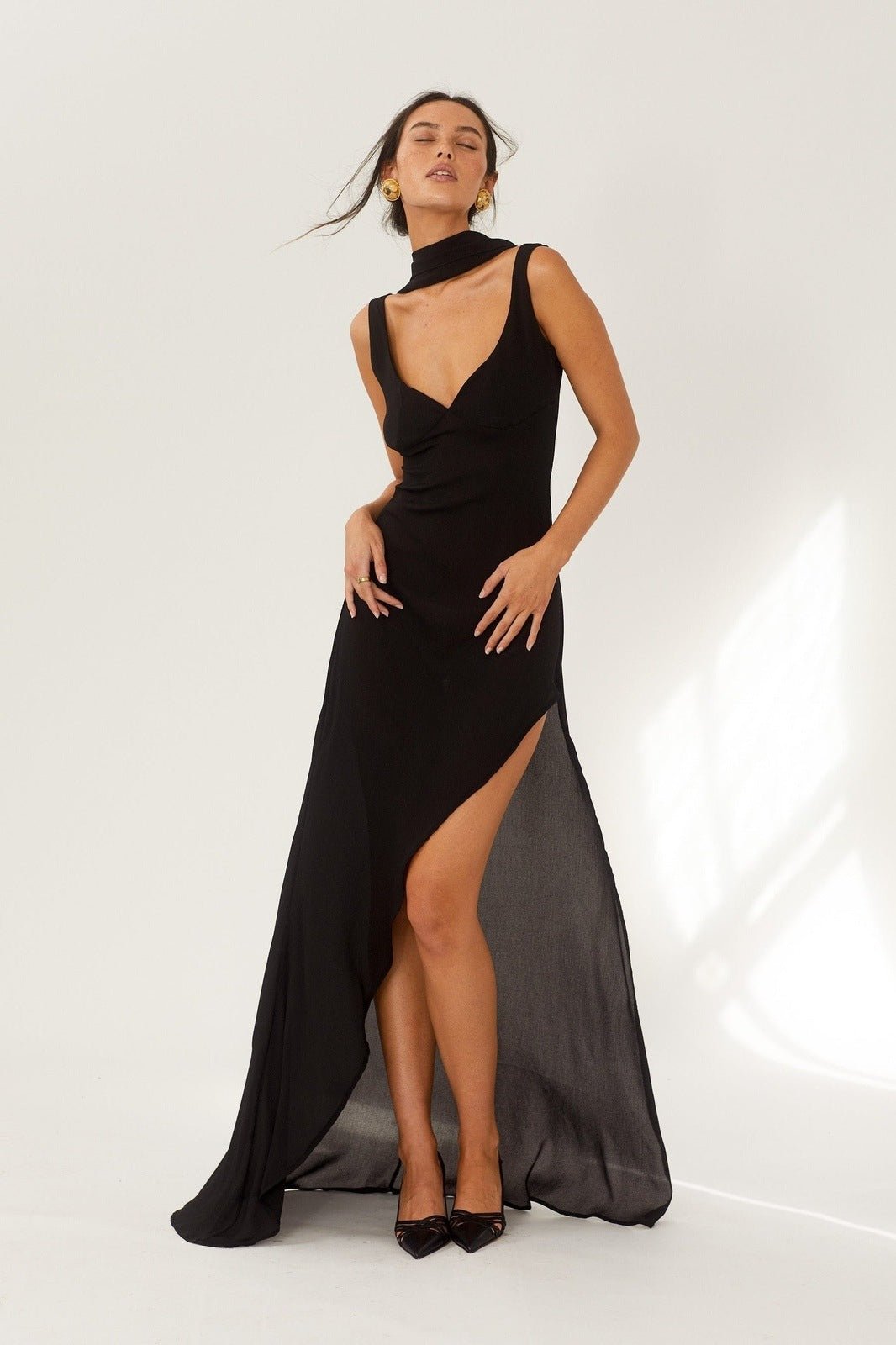 apphia-v-neck-backless-slit-maxi-dress-sd00211021801-black-s-sunfere-174788 Apphia V-neck Backless Slit Maxi Dress - Image 5