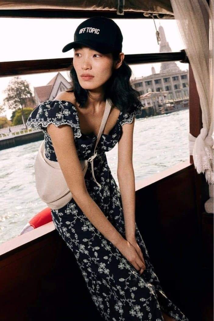 eve-embroidered-sweetheart-midi-dress-sd00603252536-black-xs-sunfere-149850 Eve Embroidered Sweetheart Midi Dress - Image 6