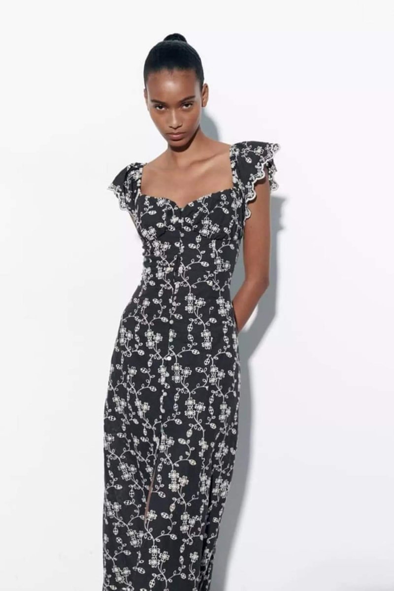 eve-embroidered-sweetheart-midi-dress-sd00603252536-black-xs-sunfere-952454 Eve Embroidered Sweetheart Midi Dress - Image 3