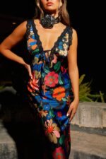 Jill Printed V-neck Lace Maxi Dress - Image 2