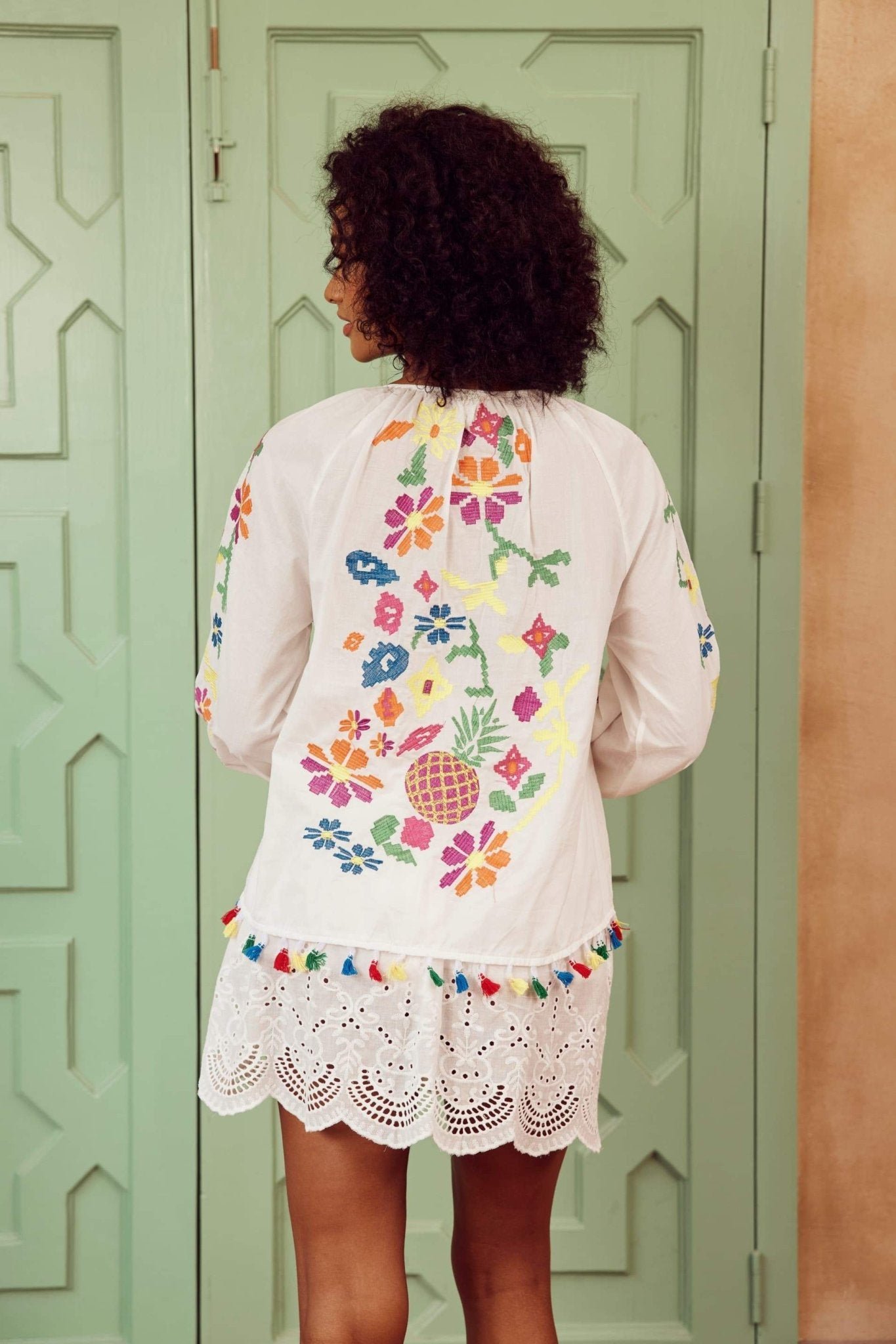 kyndall-embroidered-floral-tassel-blouse-st00203052391-white-one-size-sunfere-605088 Kyndall Embroidered Floral Tassel Blouse - Image 5