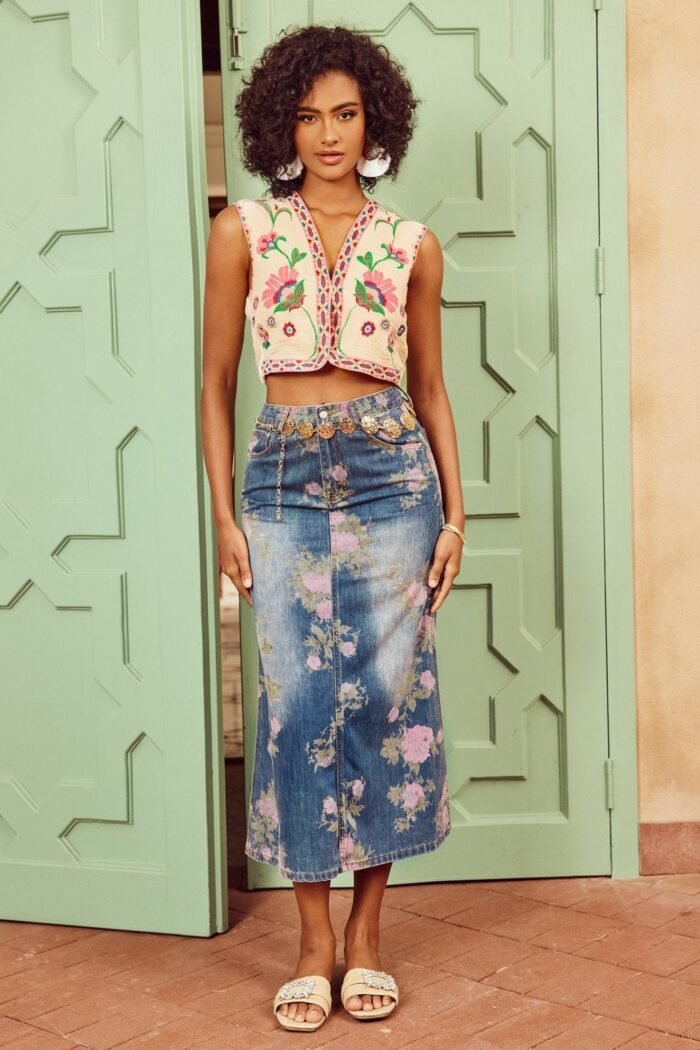 Maxine Floral Embroidered Open Waistcoat - Image 4