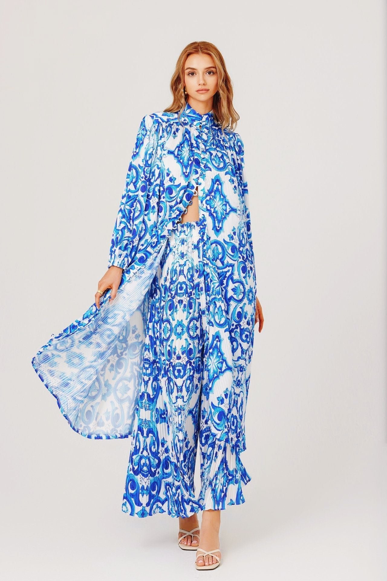 verna-printed-plisse-long-set-ss00208181201-blue-one-size-sunfere-565113 Verna Printed Plisse Long Set - Image 2